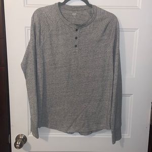 GAP Heathered Gray long sleeve Henley
